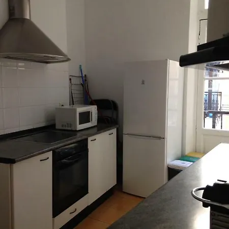Funky And Stylish 5 Apt. Central @ Old Town Апартаменты *